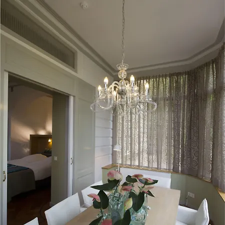 Hotel Valkenburg 3*